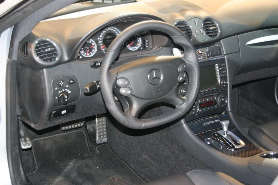  Mercedes-Benz CLK63 AMG Black Edition 2007 года  (фото 15 из 61)